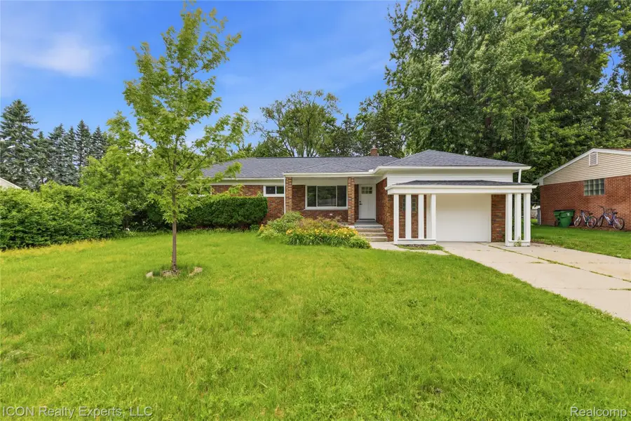 4901 Robert Street, Shelby, MI 48316 - #2