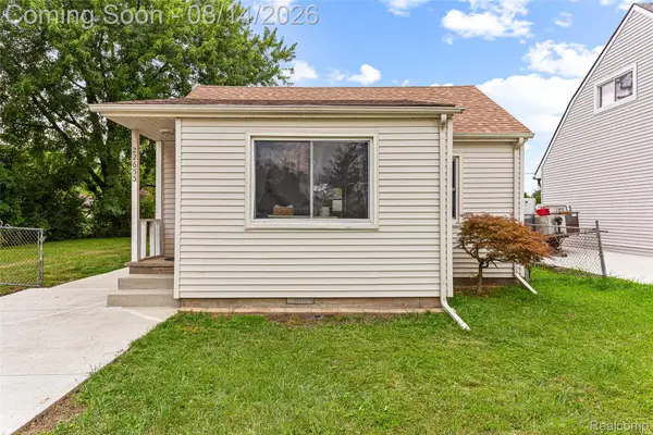 22655 Purdue Avenue, Farmington, MI 48336