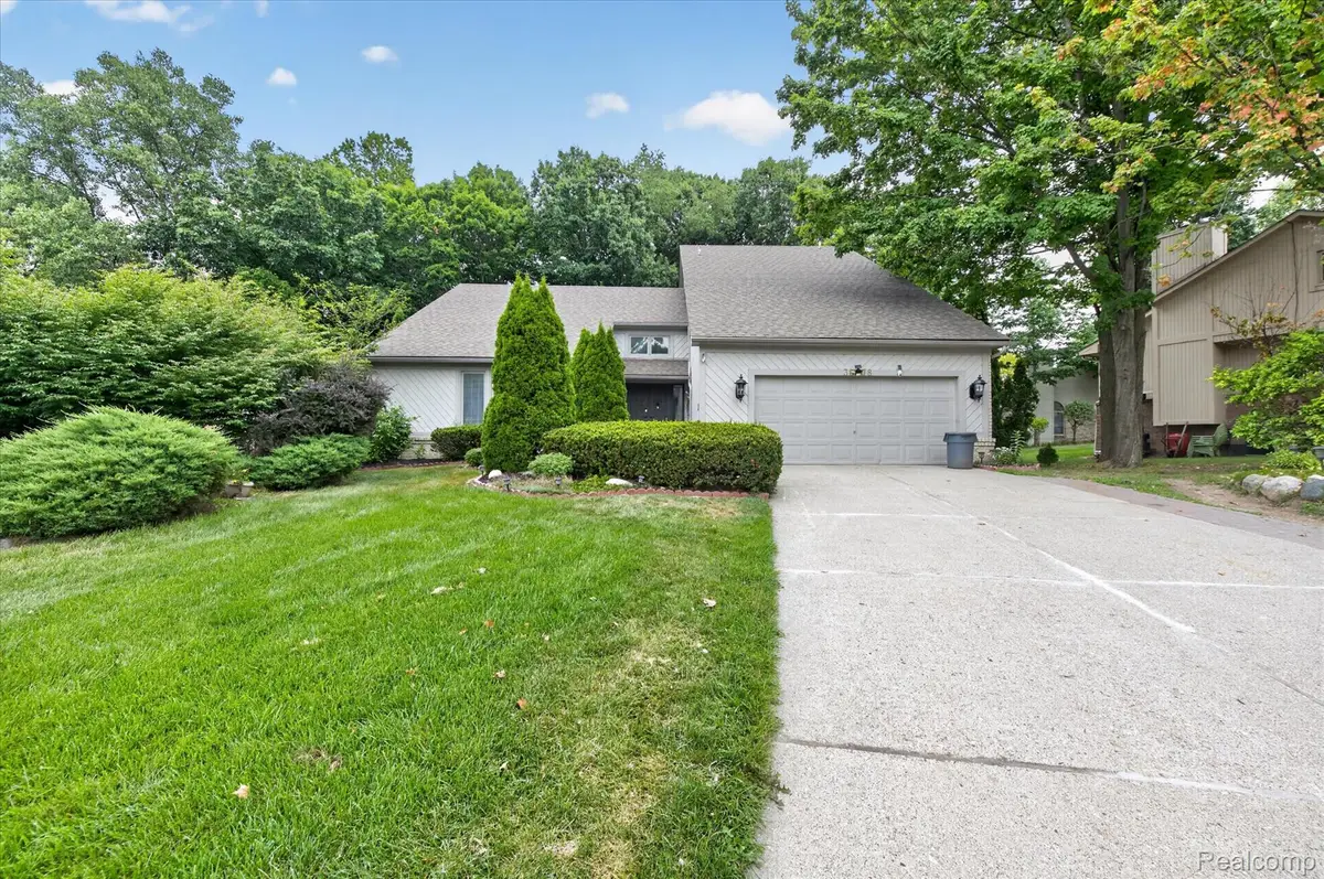 38808 Lancaster Drive, Farmington, MI 48331 - #1
