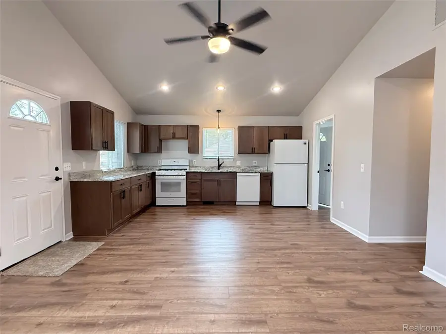 11124 Essex Avenue, Warren, MI 48089 - #3