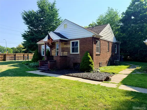 2604 Gratiot Boulevard, Marysville, MI 48040
