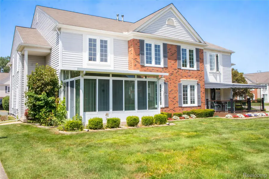 37485 Stonegate Circle #75, Clinton Township, MI 48036 - #2