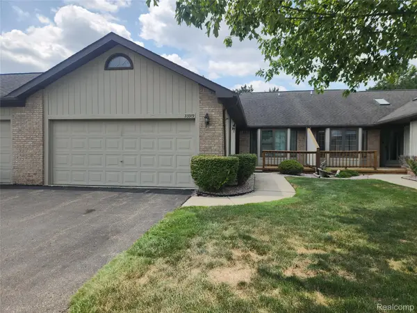 33919 Oakwood Drive, SterlingHeights, MI 48312