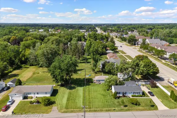 2983 Dashwood Drive, Troy, MI 48083