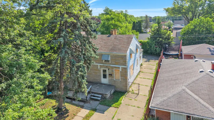5365 Campbell Street, Dearborn Heights, MI 48125 - #2
