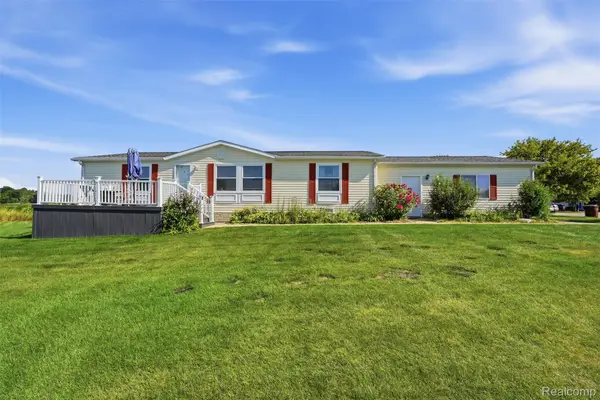 4468 Wynnwood Drive, Howell, MI 48843