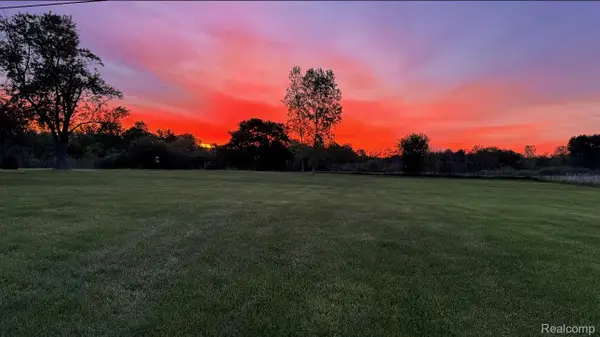 9507 Modena Farms, SouthLyon, MI 48178
