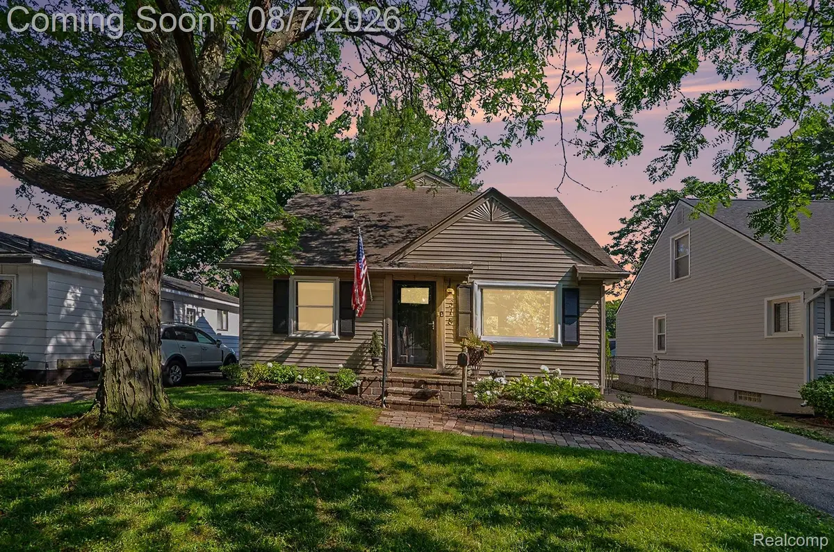 318 Chippewa Street, Clawson, MI 48017 - #1