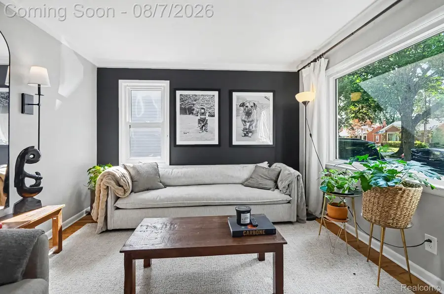 318 Chippewa Street, Clawson, MI 48017 - #3