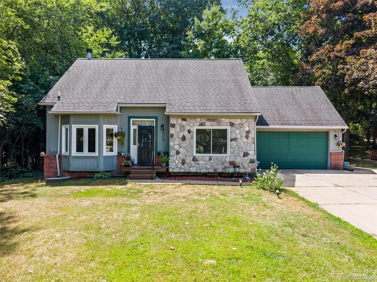 8819 Woodshire Drive, White Lake, MI 48386 - #1