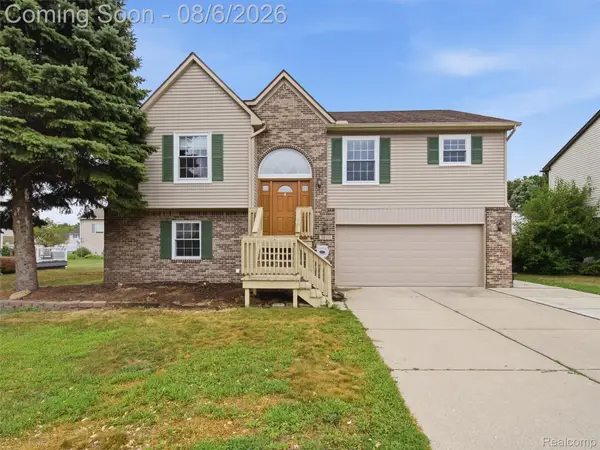 38529 Terry Lane, Westland, MI 48185