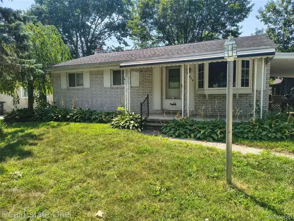 35875 Manila Avenue, Westland, MI 48186