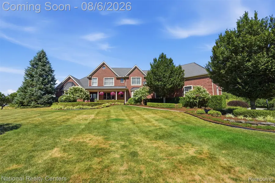 50130 Pine Court, Plymouth, MI 48170 - #2