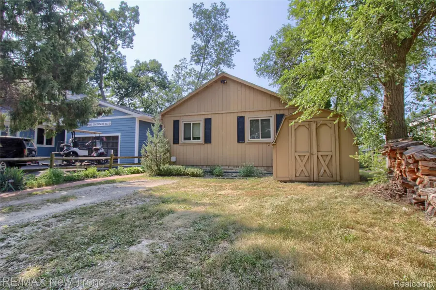 2475 Jackson Boulevard, Highland, MI 48356 - #2