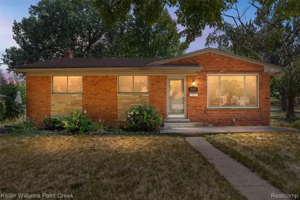 21414 Hillside Drive, ClintonTownship, MI 48035