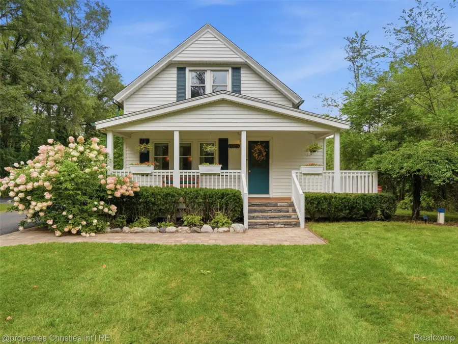 11705 Larkins Road, Brighton, MI 48114 - #2