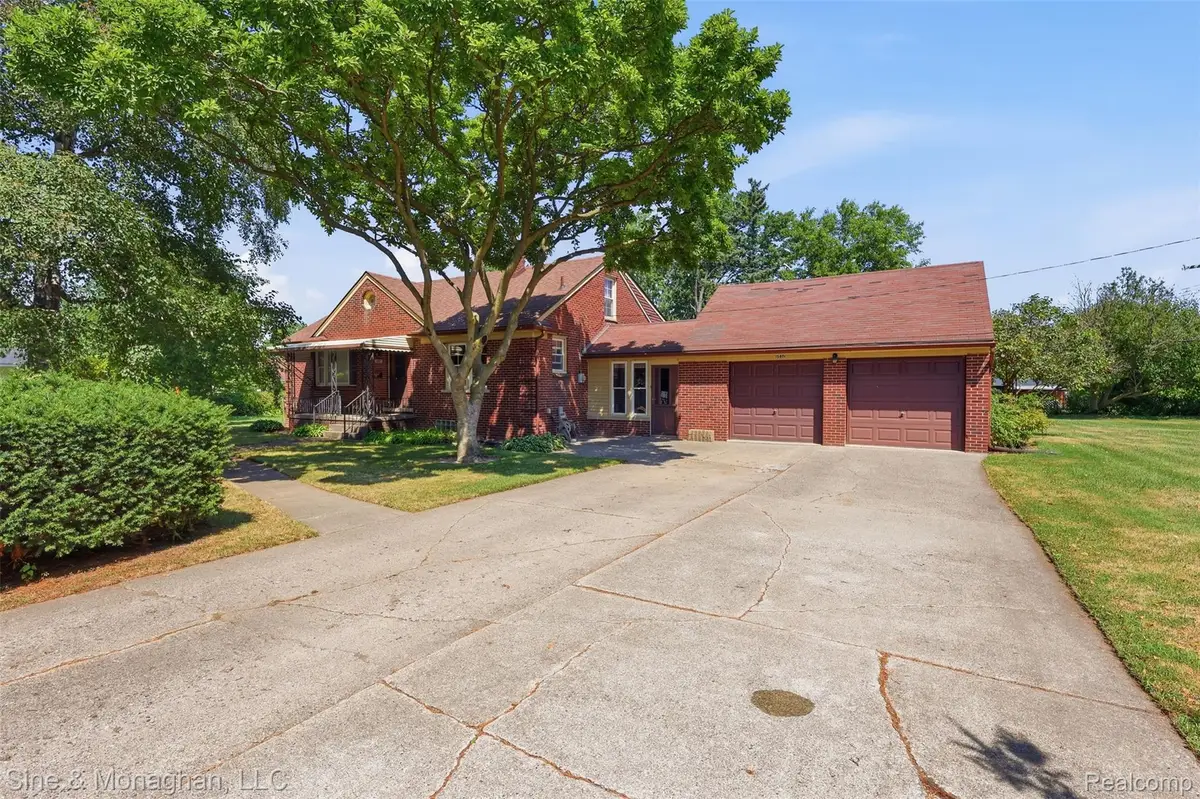 15801 E 11 Mile Road, Roseville, MI 48066 - #1