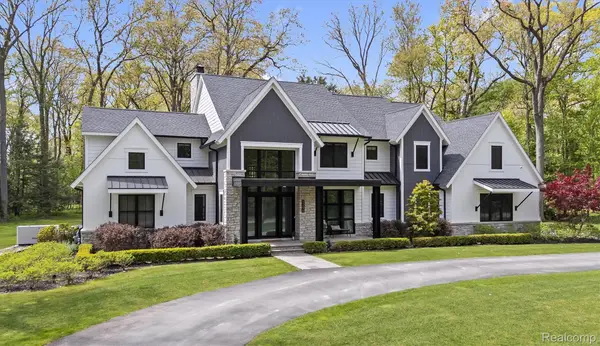 5200 Windingwood Drive, BloomfieldHills, MI 48302
