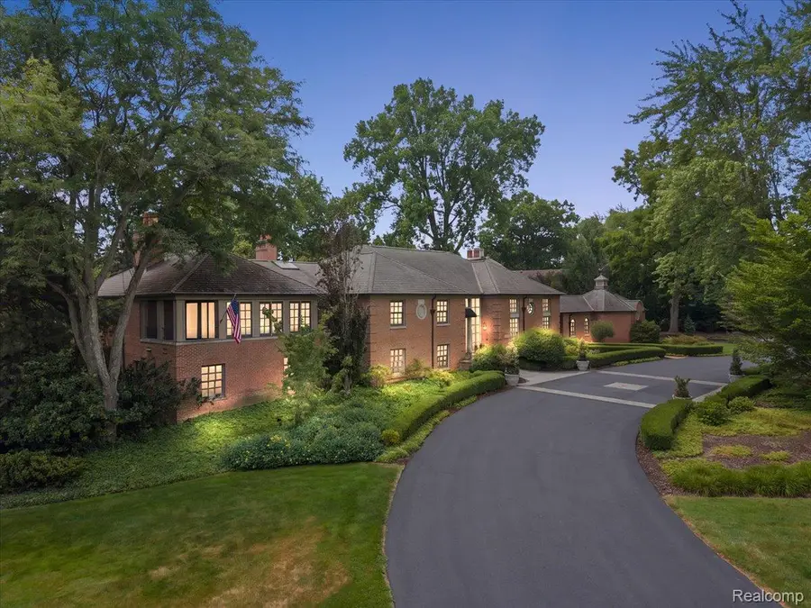 7115 Old Mill Road, Bloomfield Hills, MI 48301 - #2