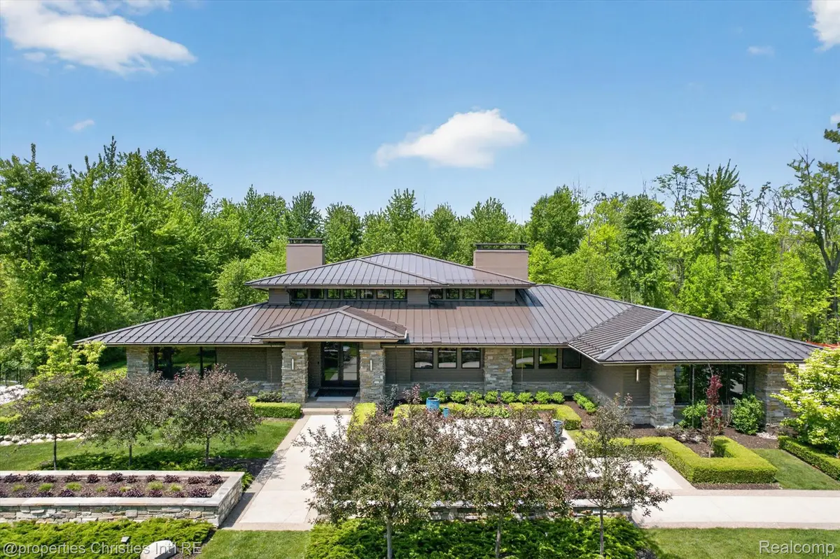 22635 Evergreen Court, Novi, MI 48374 - #1