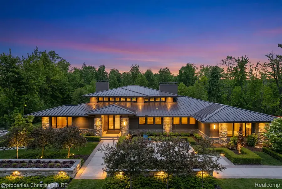 22635 Evergreen Court, Novi, MI 48374 - #2
