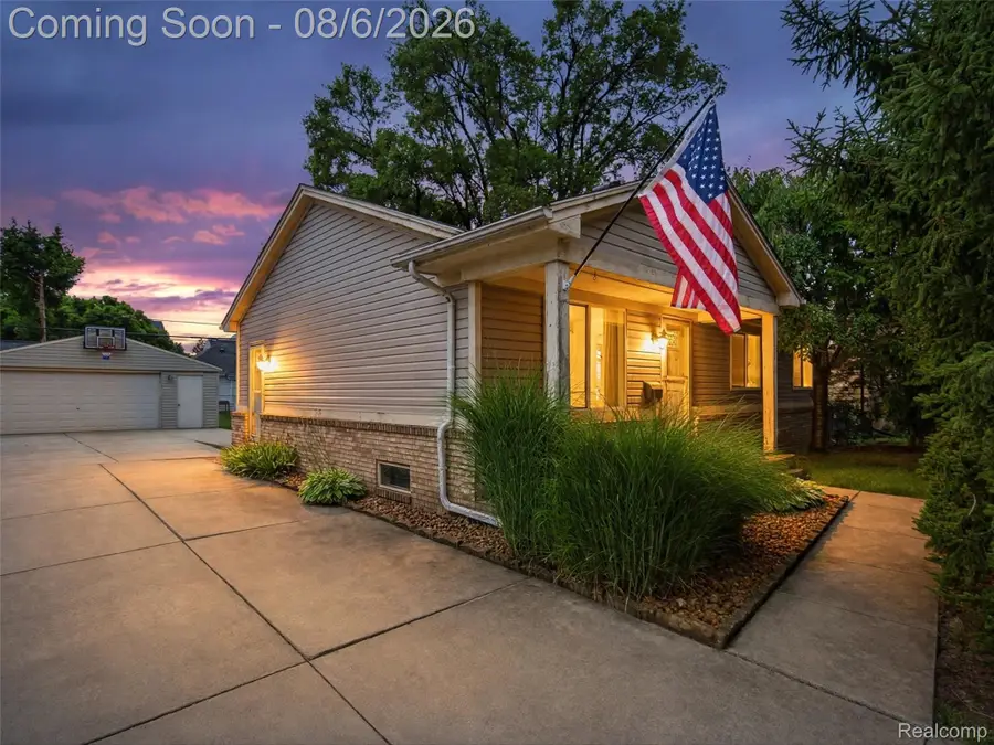18240 Harman Street, Melvindale, MI 48122 - #2