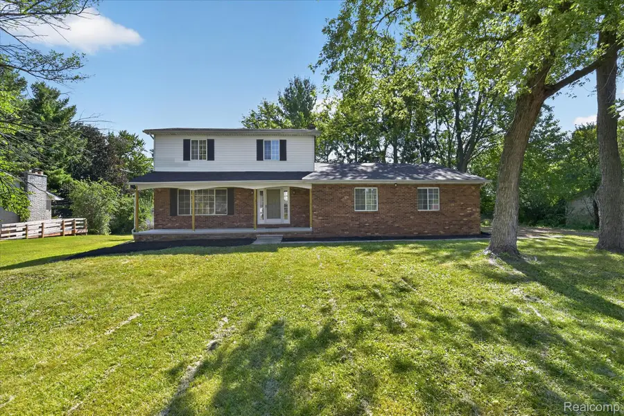3461 Maple Drive, Ypsilanti, MI 48197 - #3