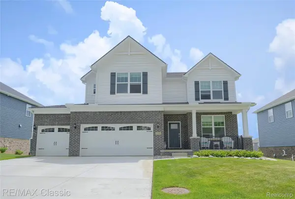 2785 Trillium Hills Drive, CommerceTwp, MI 48382