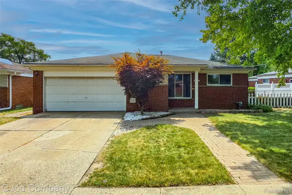 5026 Gerald Street, Warren, MI 48092