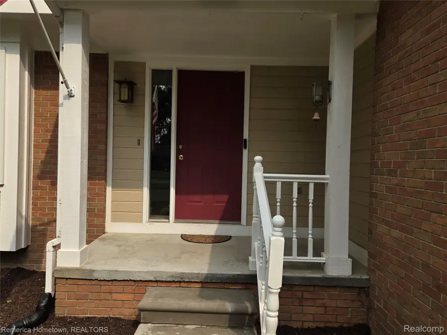 23690 Springbrook Drive, Farmington, MI 48336 - #2