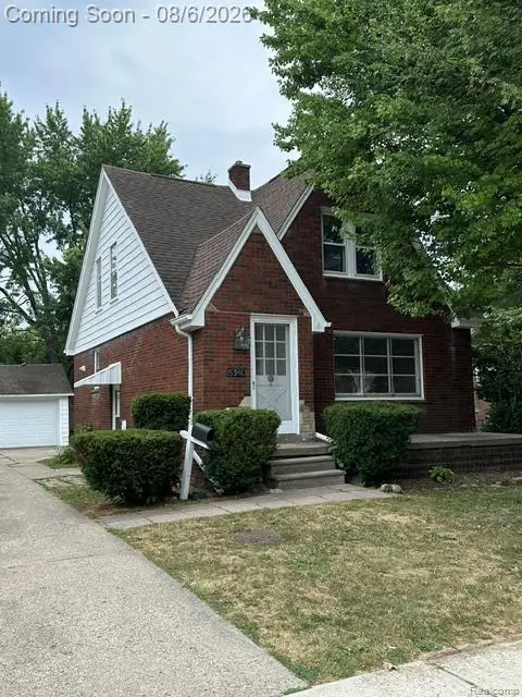 15346 Camden Avenue, Eastpointe, MI 48021