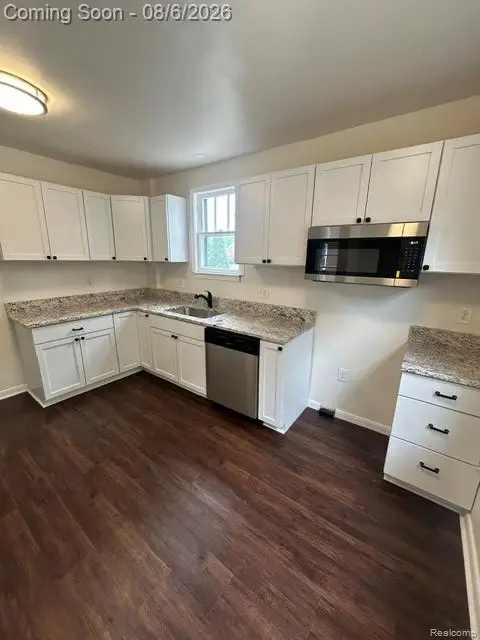 15346 Camden Avenue, Eastpointe, MI 48021 - #3