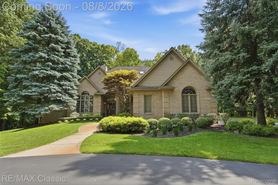 6015 Lynne Hollow Drive, Commerce Township, MI 48382 - #2