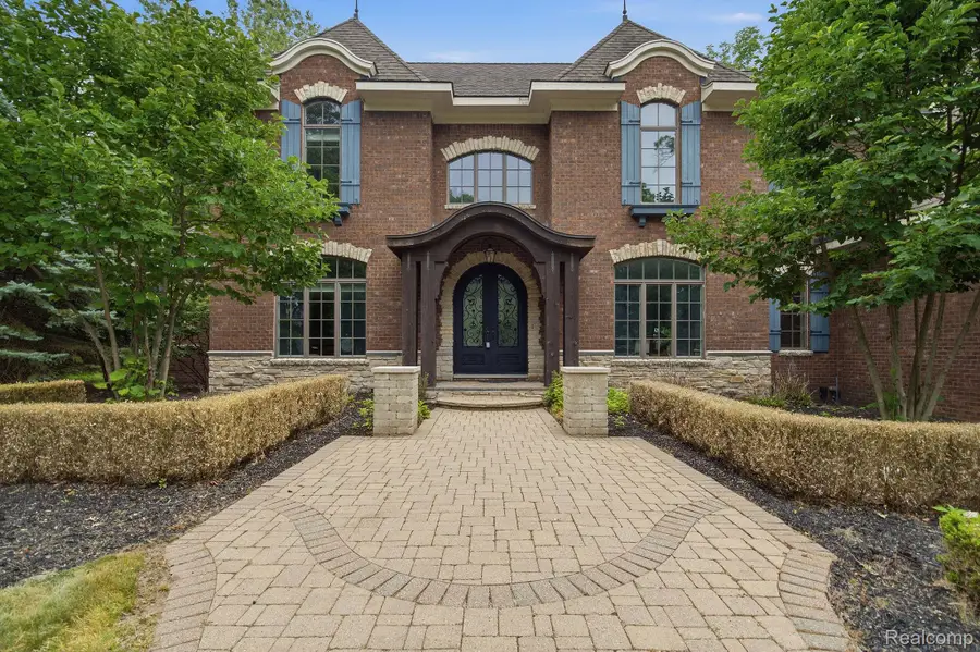 2707 Turtle Lake Drive, Bloomfield, MI 48302 - #3