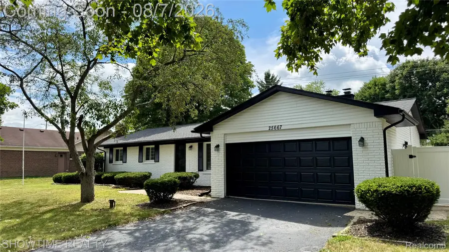 25667 Glamorgan, Novi, MI 48374 - #2