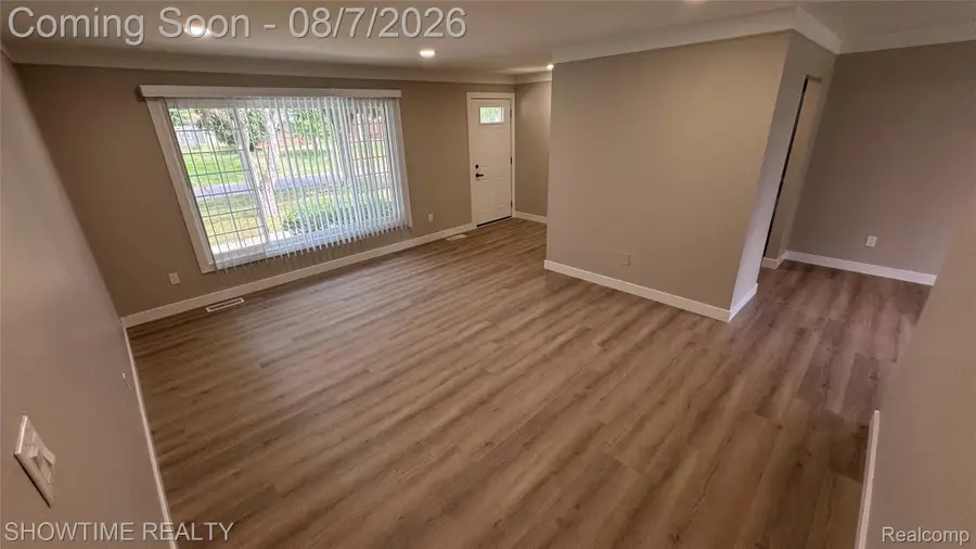 25667 Glamorgan, Novi, MI 48374 - #3