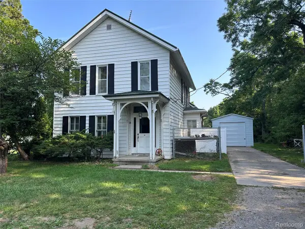 1285 Grange Hall Road, Fenton, MI 48430