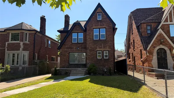 17545 Pennington Drive, Detroit, MI 48221