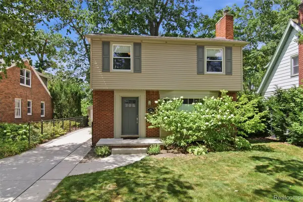 1117 N Pleasant Street, RoyalOak, MI 48067