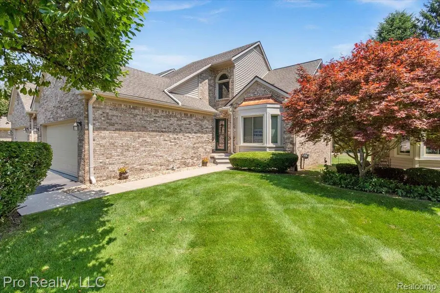 45317 Stonehedge Drive, Plymouth, MI 48170 - #2