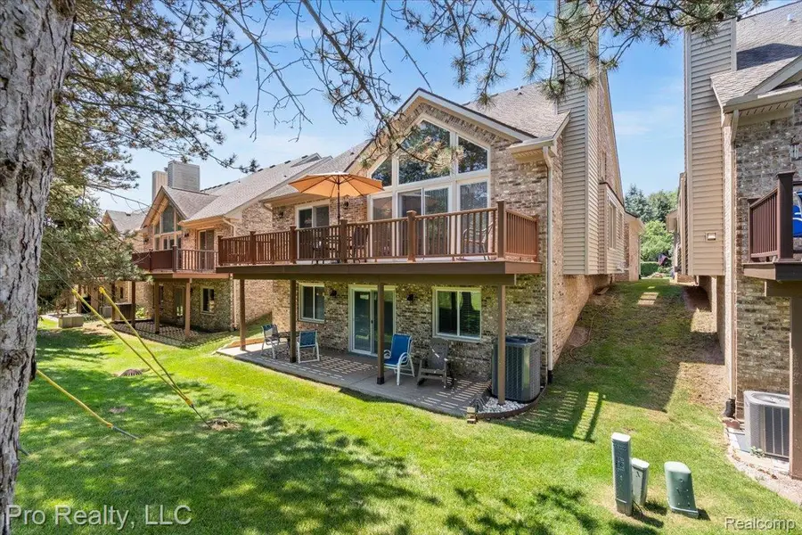 45317 Stonehedge Drive, Plymouth, MI 48170 - #3