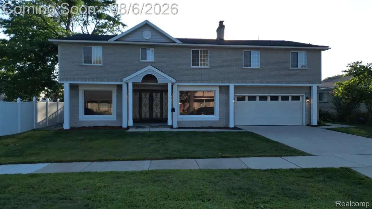 519 Berwyn Street, Dearborn Heights, MI 48127 - #1