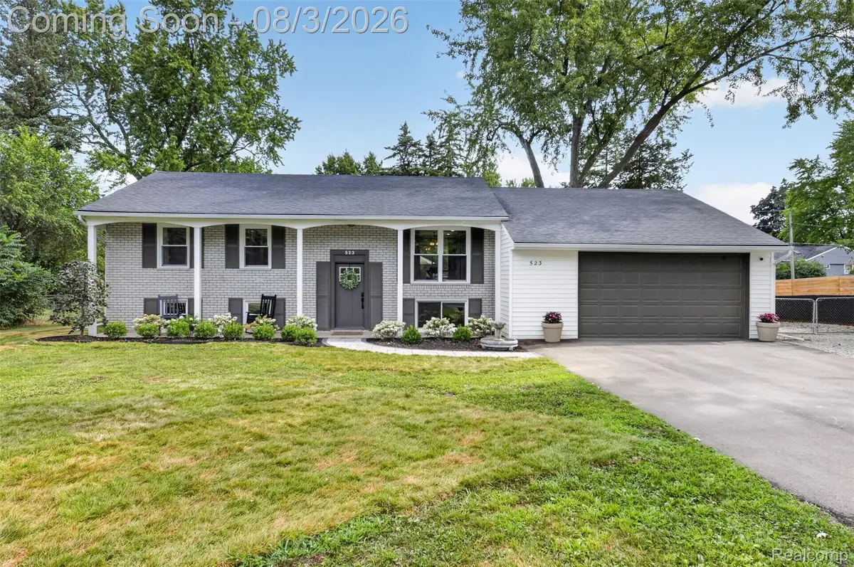 523 Glengary Road, Wolverine Lake, MI 48390 - #1