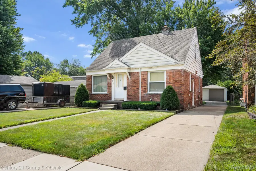 23231 Notre Dame Street, Dearborn, MI 48124 - #2