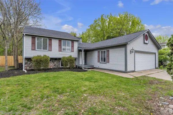 854 Estes Court, Waterford, MI 48327