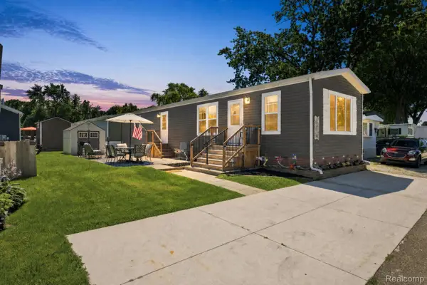 5203 Main St #140&141, Lexington, MI 48450