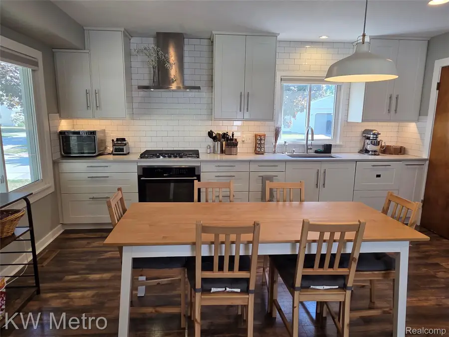 1403 N Bywood Avenue, Clawson, MI 48017 - #2