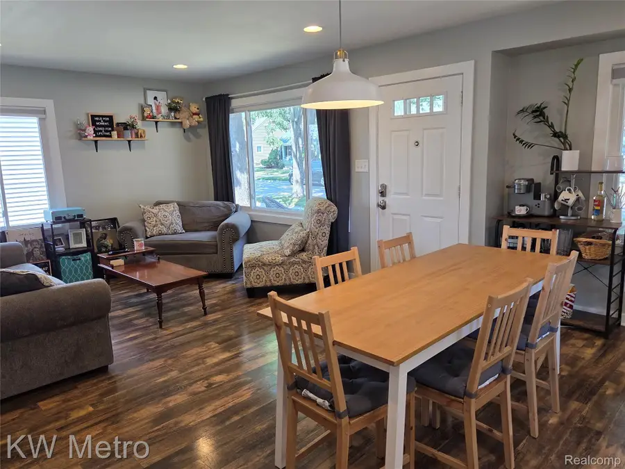 1403 N Bywood Avenue, Clawson, MI 48017 - #3