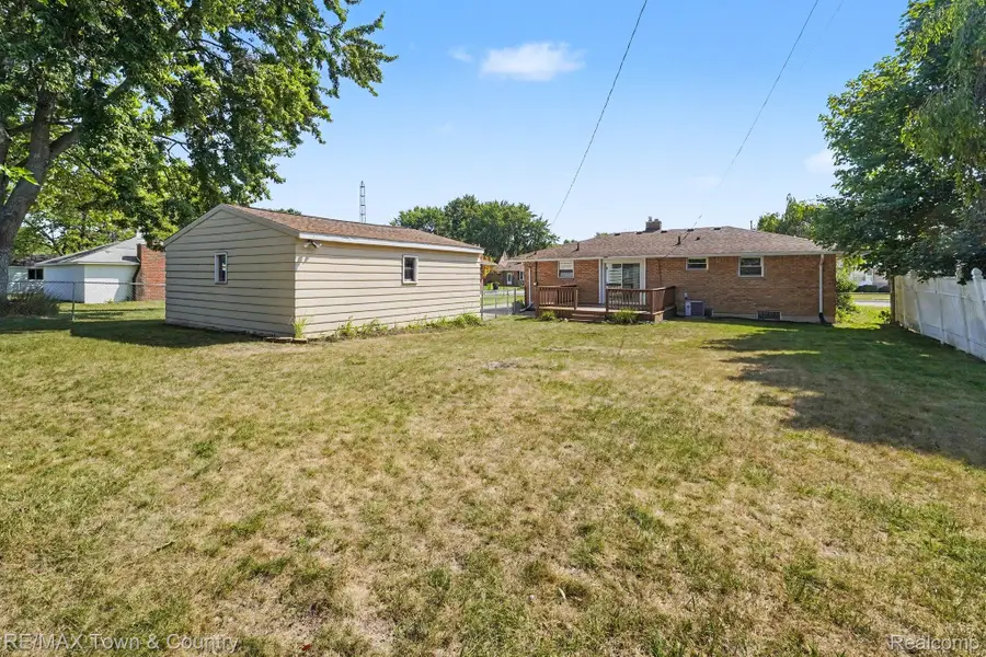 5224 Durwood Drive, Swartz Creek, MI 48473 - #3