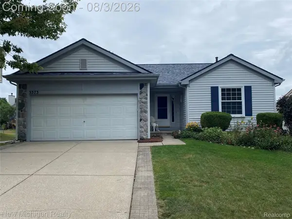 3373 Herrington Drive, Holly, MI 48442